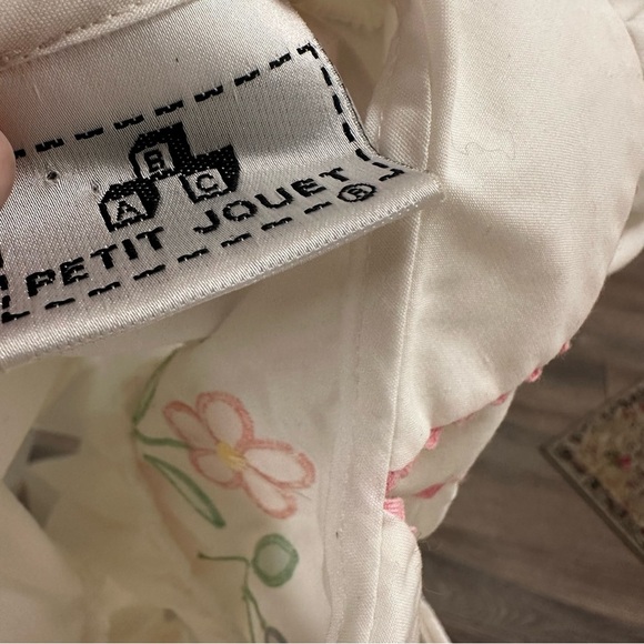 Vintage baby petit jouet white embroidered dress with matching attached purse - Picture 4 of 5